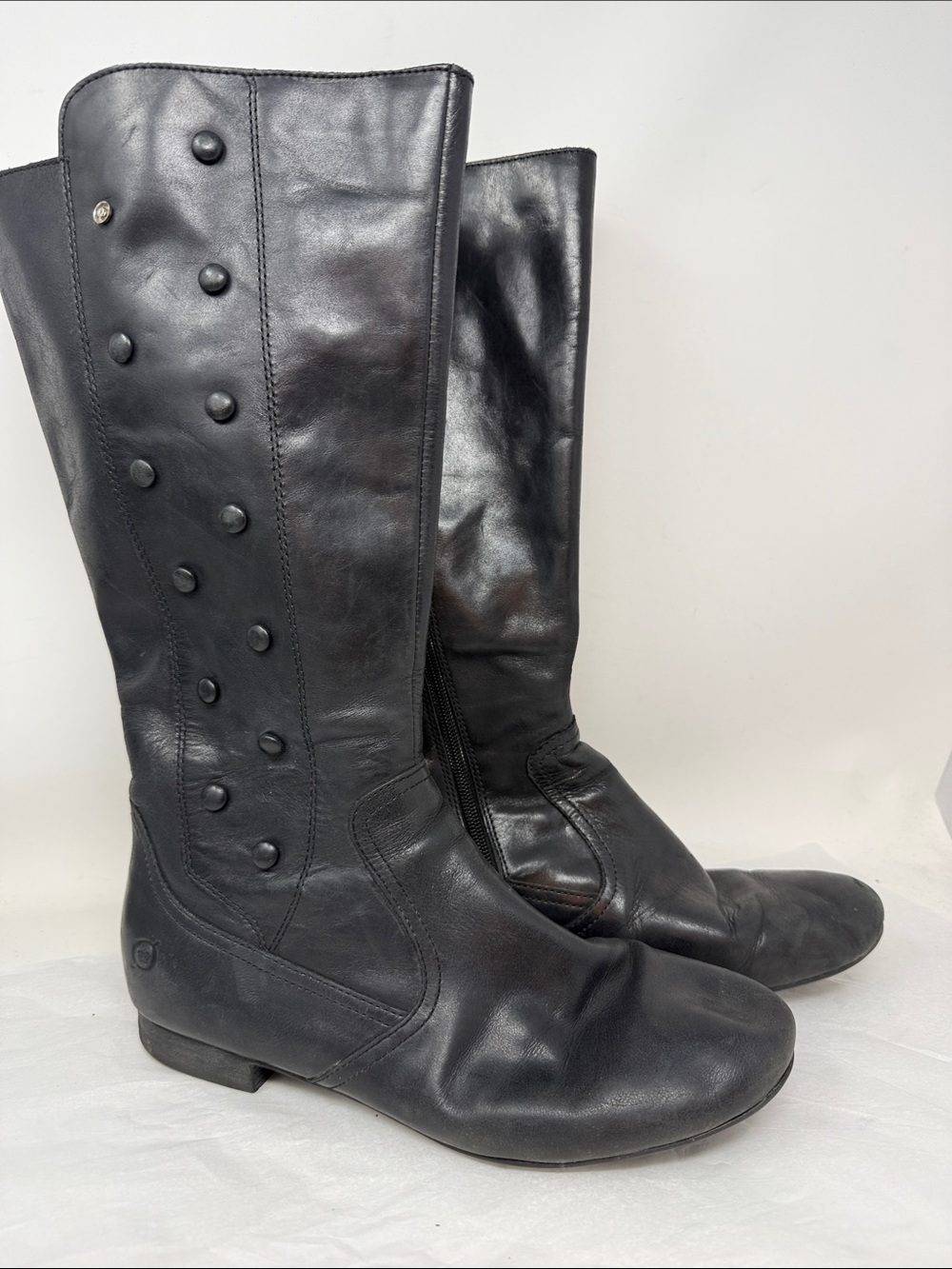 Born Martika Black Leather Riding Boots Studded Side Zip Size 8.5 comfort